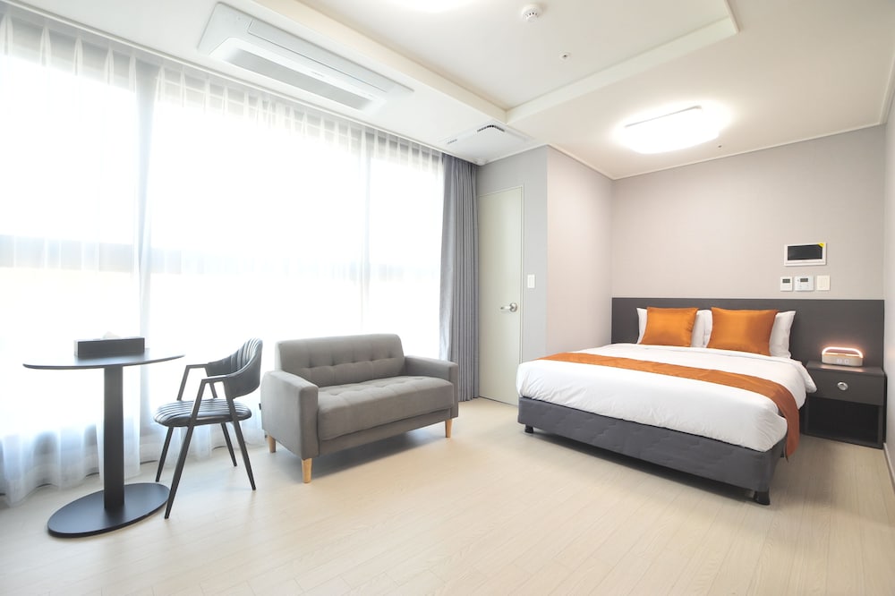 Фото Coopstay Koaroo Yeosu