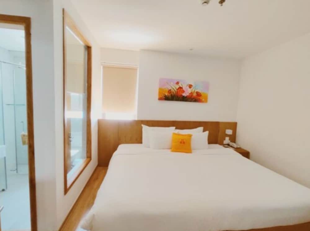 Фото Cordial Hotel
