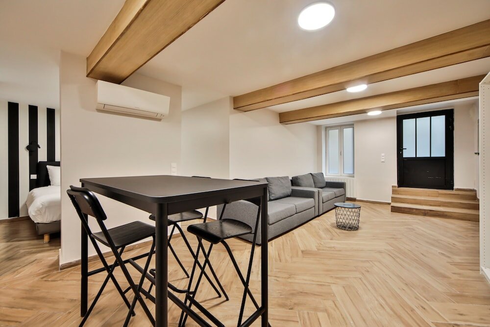 Фото Blue Night International 49