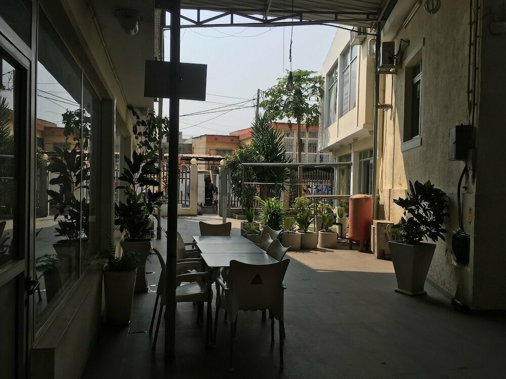 Hotel Mivena - on airport street, Loanda, photo