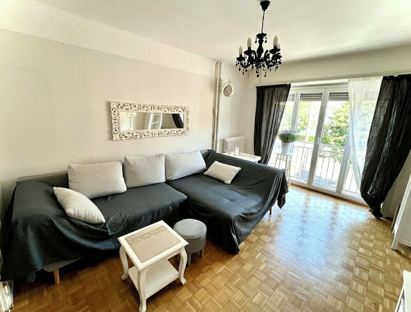 Гостиница Ch Apartment Lausanne Gare в Лозанне
