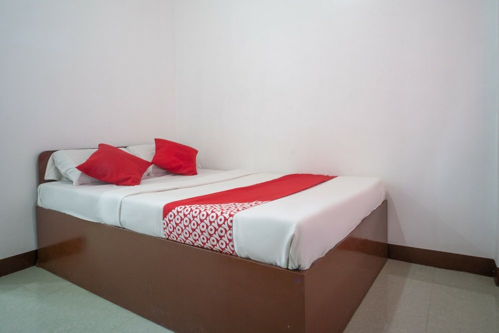 Фото Oyo 615 Cvp Hotel