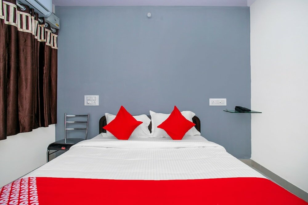 Фото Oyo 19934 Hotel Golden Arch