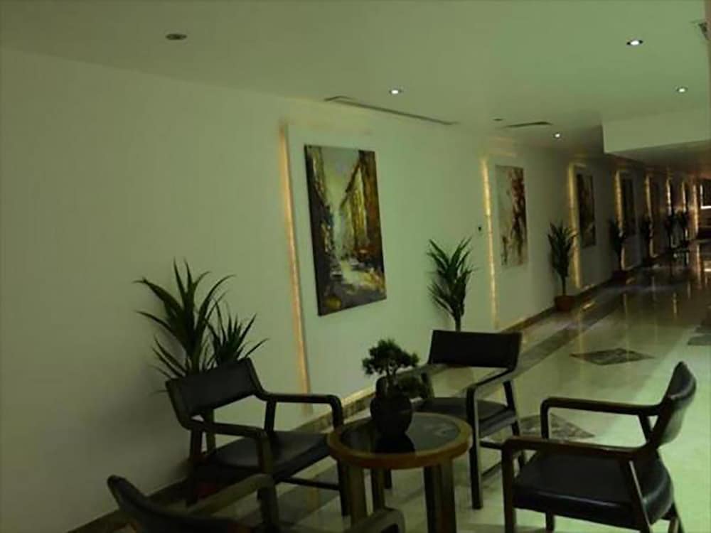 Фото Al Rose Al Motamiza