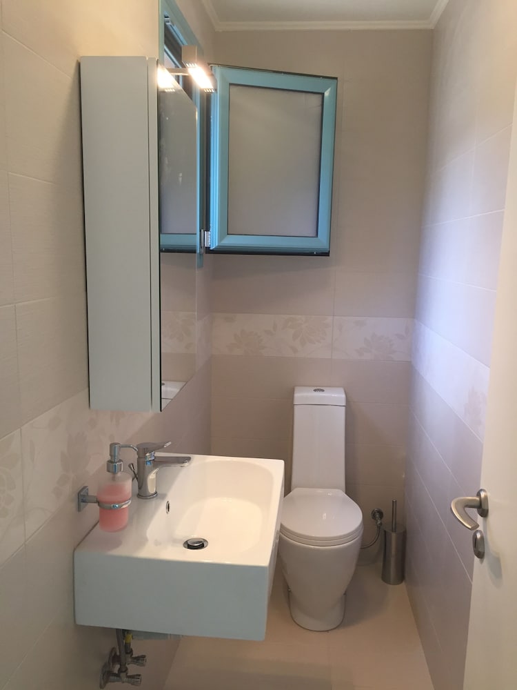 Фото Ouzo Houses 2