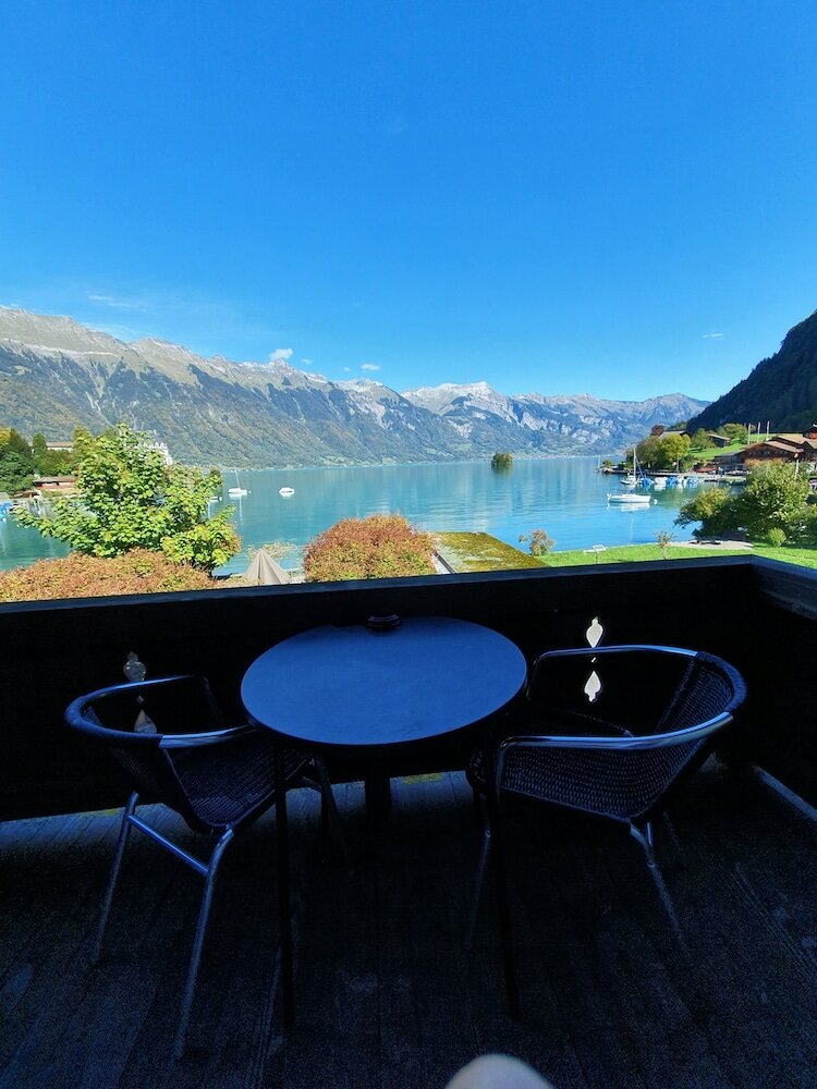 Фото Lake Lodge Hostel