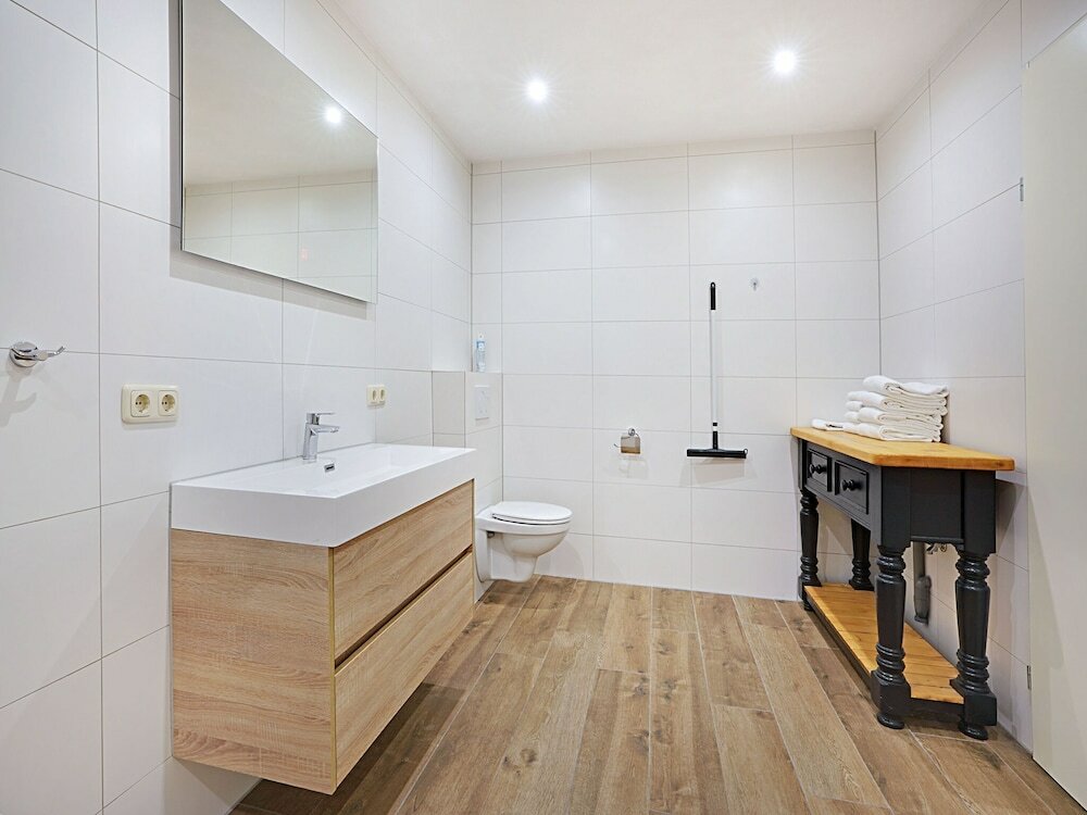 Фото Modern Holiday Home in Grubbenvorst near River Maas