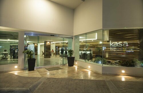 Гостиница Kasa Hotel & Suites в Ирапуато