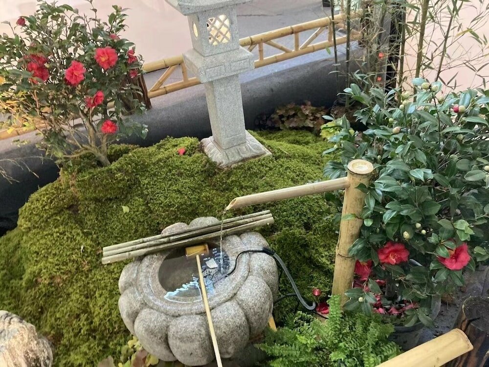 Фото East Sacred Hotel