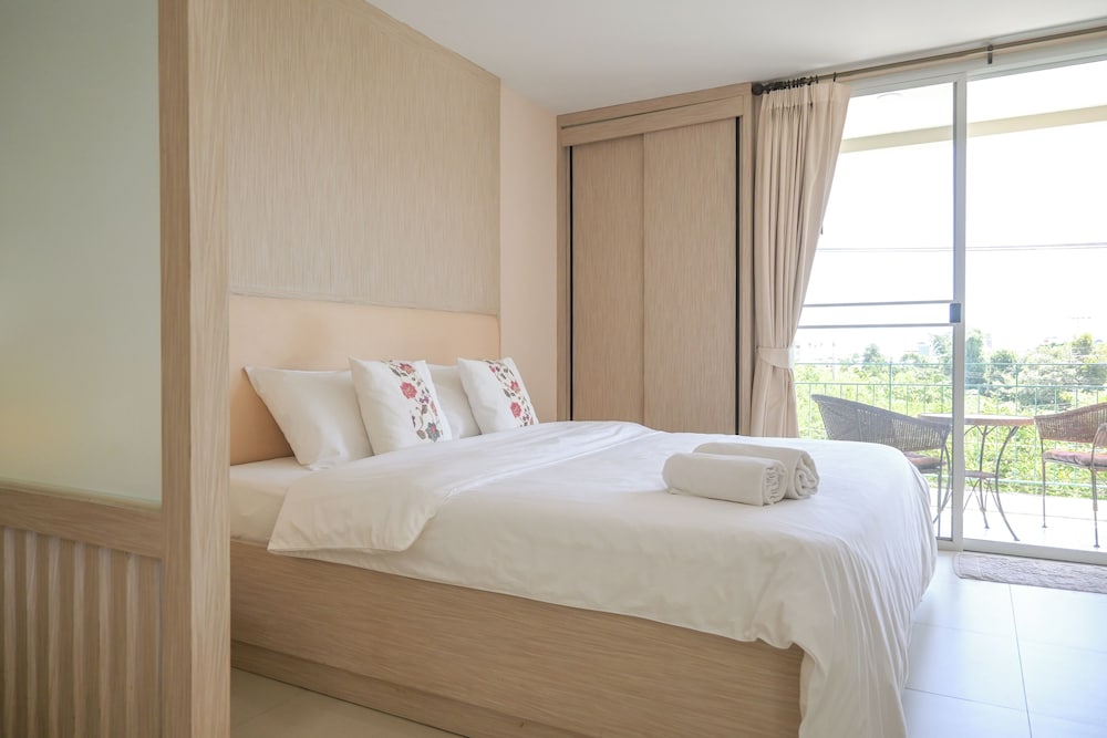 Фото Shamrock Hotel Pattaya