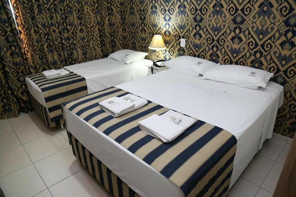 Фото Hotel Royal Plaza