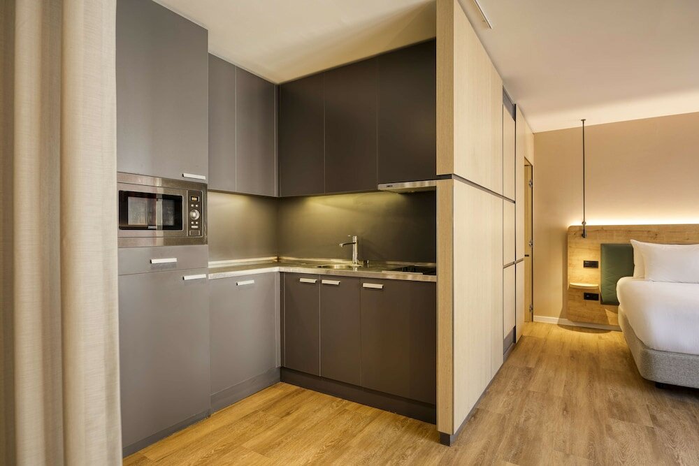 Фото Hilton Garden Inn Brussels City Centre