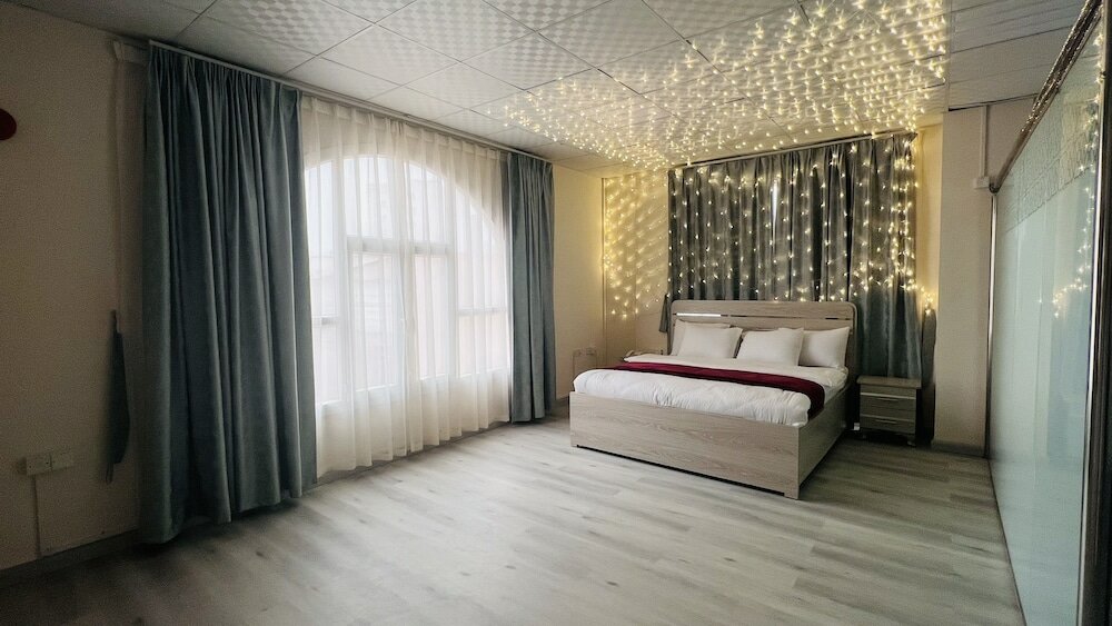 Фото Evane Hotel Suets