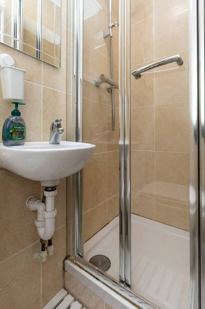 Фото Cosy & Charming 2bd Flat Near Essex Road