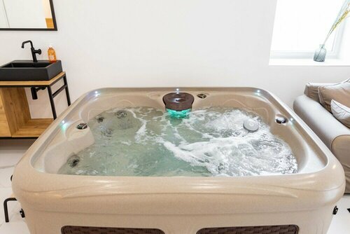 Гостиница La Suite Valentine SPA Privatif - Marseille в Марселе