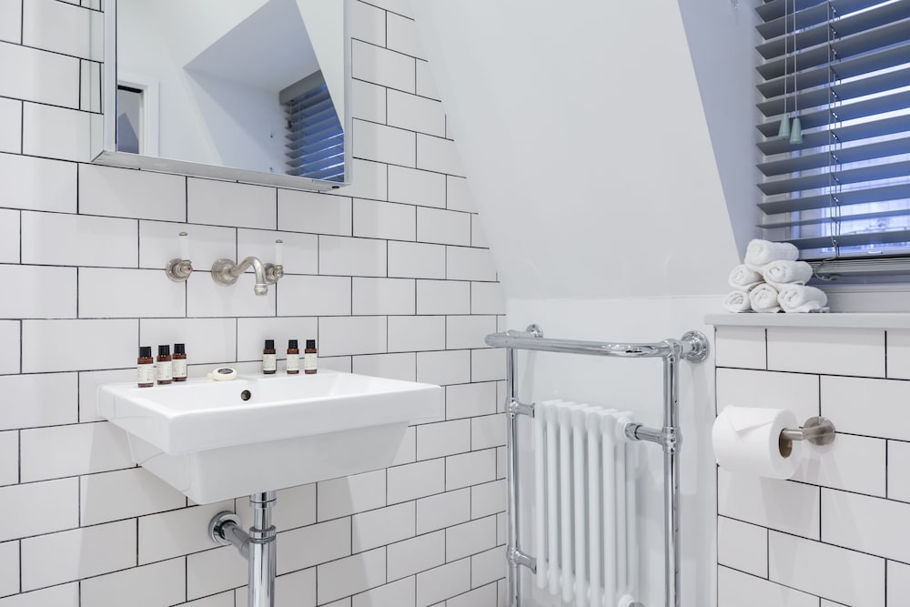 Фото Urban Chic - Rathbone