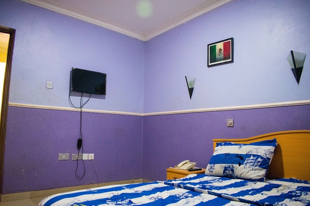 Фото White Rose Suites