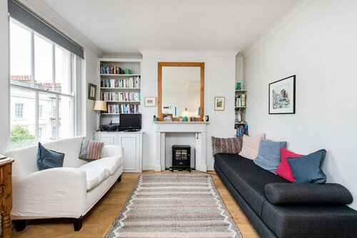 Гостиница Delightful 1-bed apt Pimlico в Лондоне