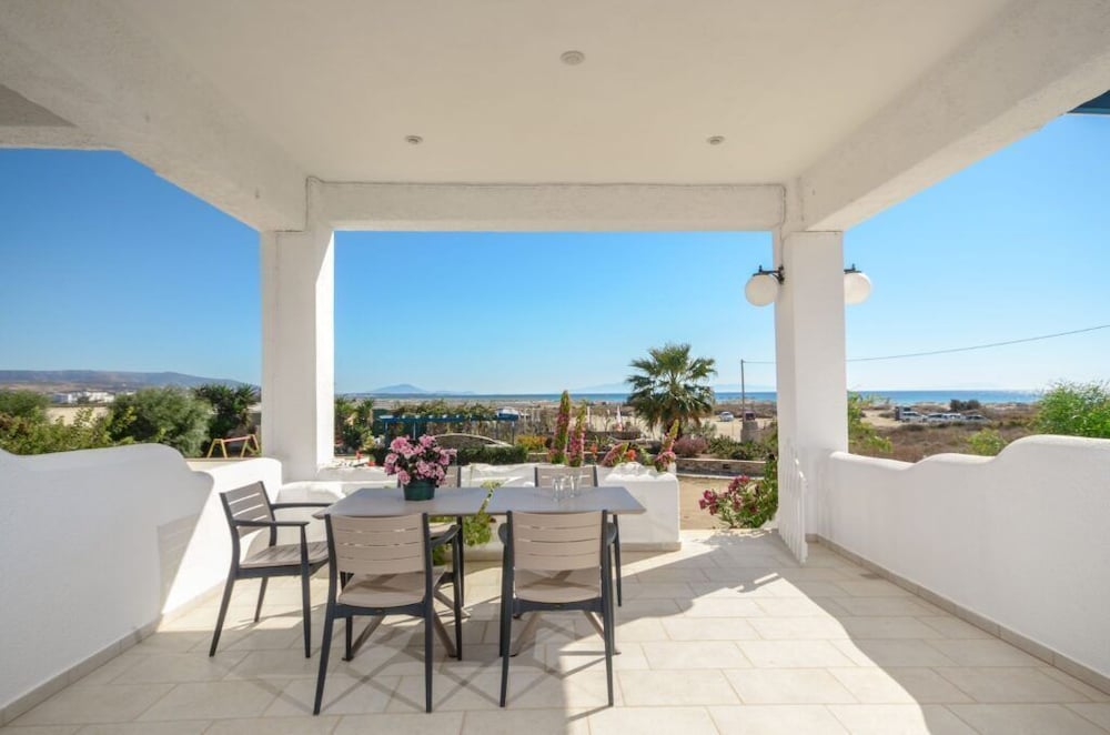 Фото Crystal Naxos 2 Apartments at Mikri Vigla