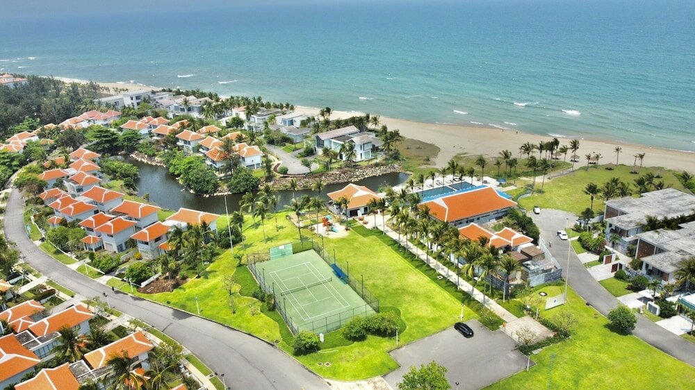 Фото Danang Ocean Beach Villa
