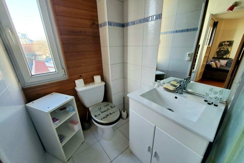 Фото Bright & Cosy One-bed Apartment