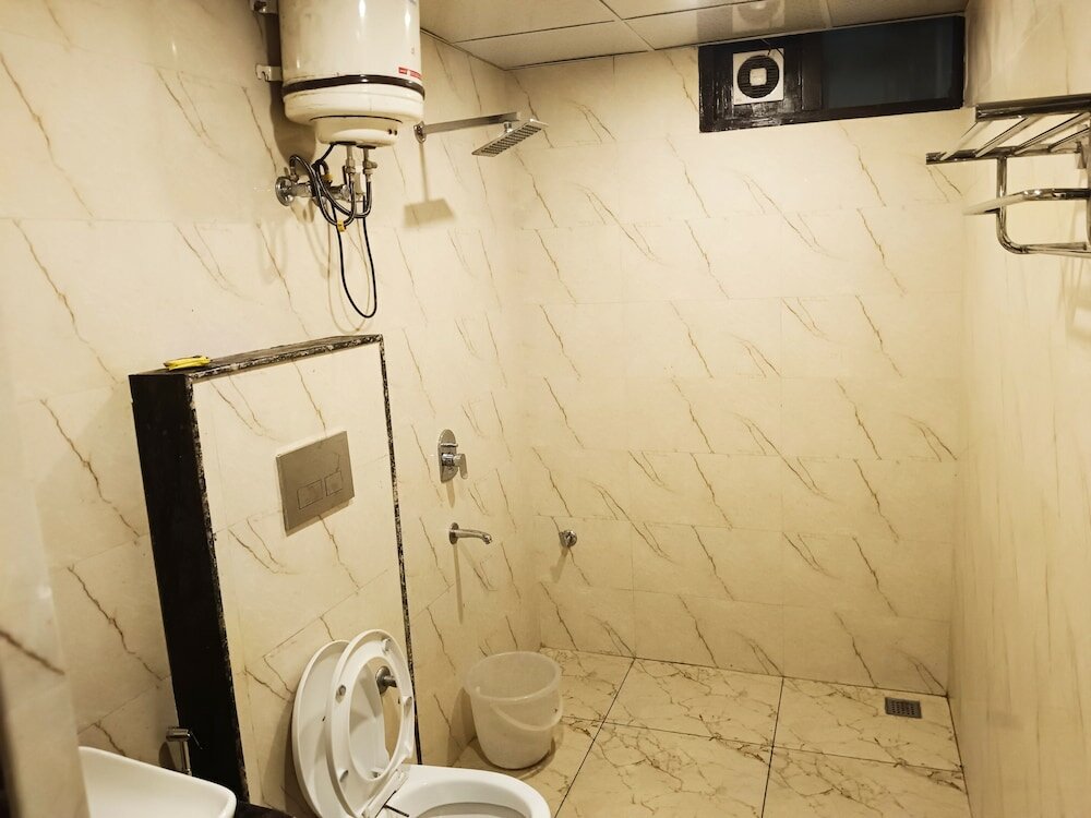 Фото Hotel Krone Near Igi Airport Mahipalpur