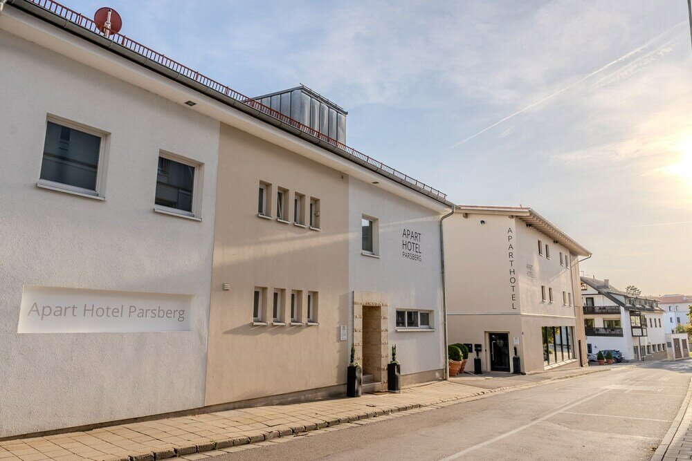 Фото Aparthotel Parsberg Green Design Ferstl