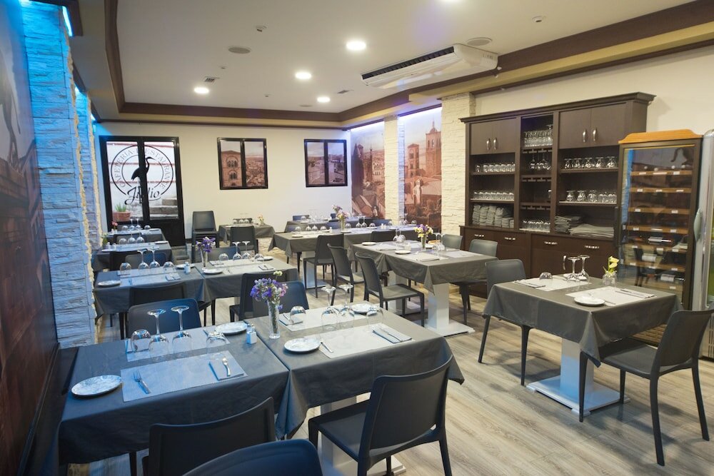 Фото Hostal Julio