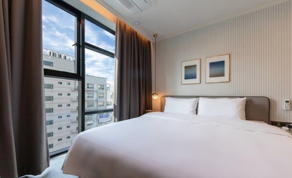 Фото Brown Dot Hotel Deokcheon