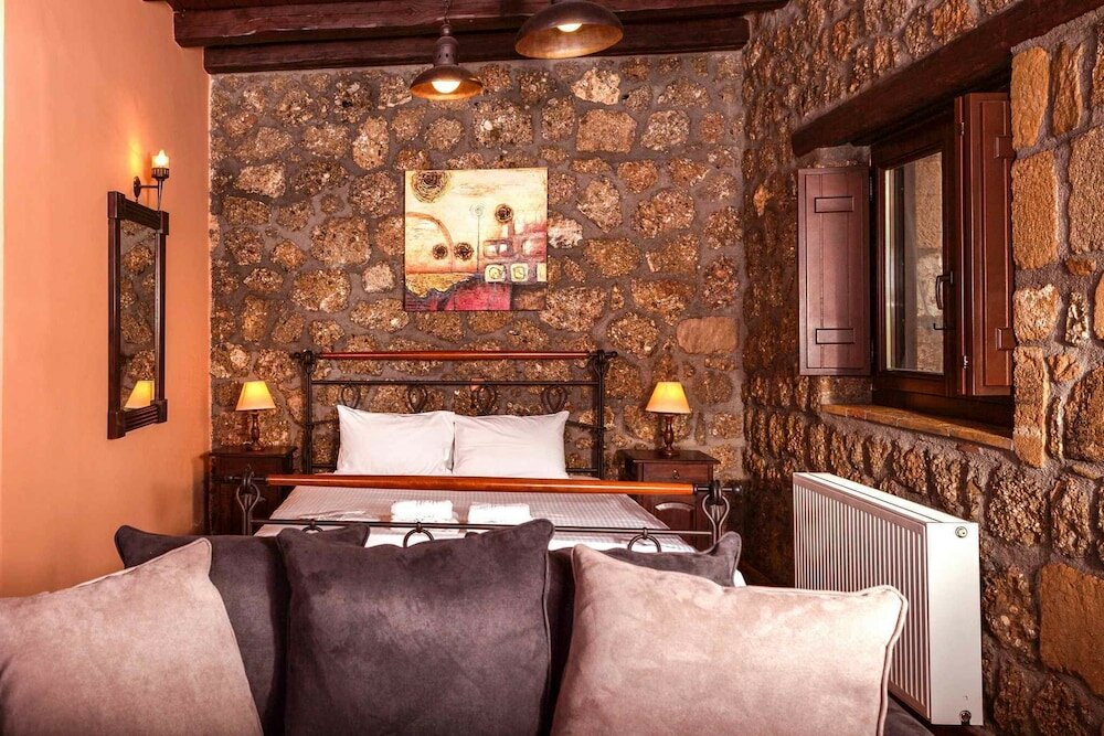 Фото Pera Alonia Guest House