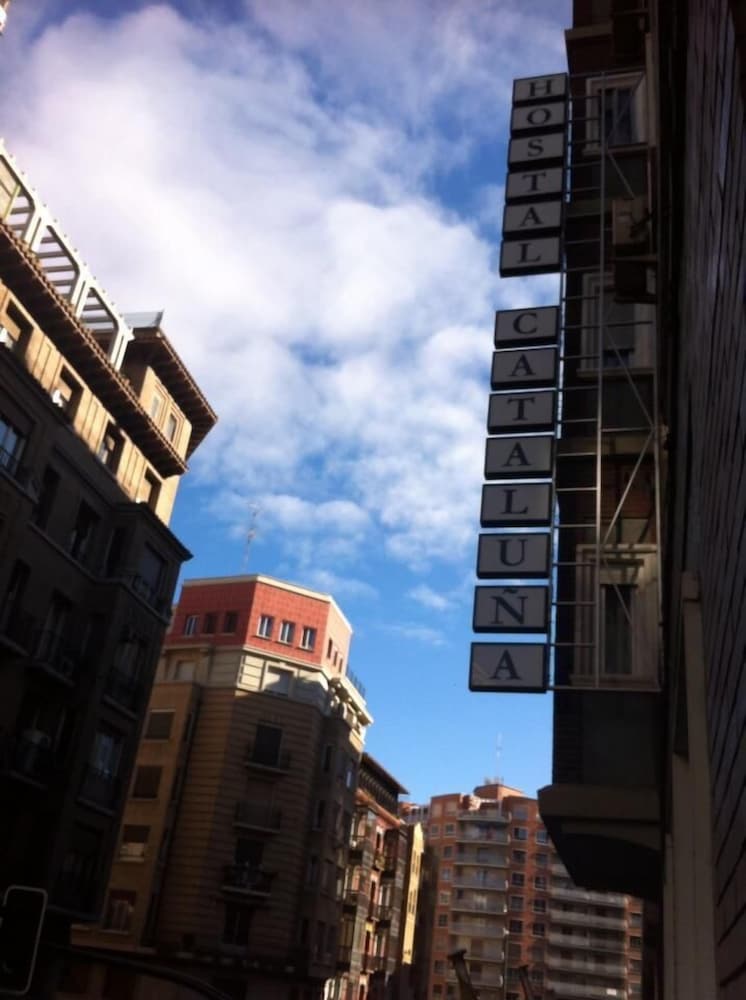 Фото Hostal Cataluña