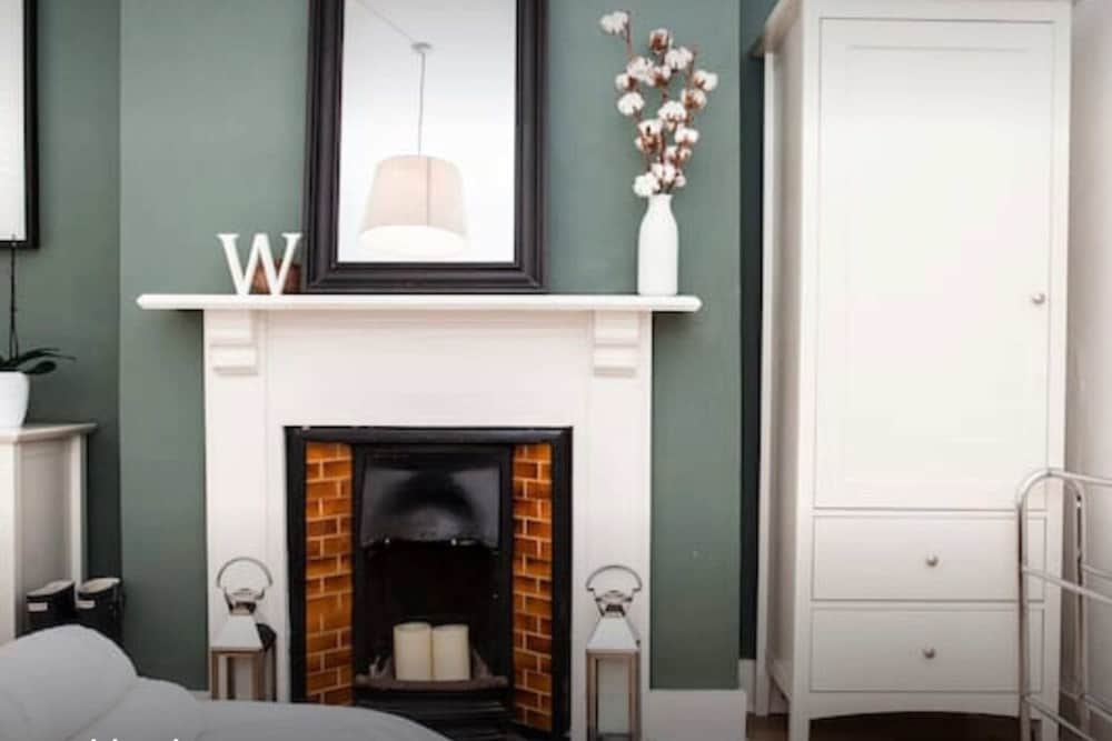 Фото Stylish Newly Refurbished 2 Bedroom Flat With Terrace