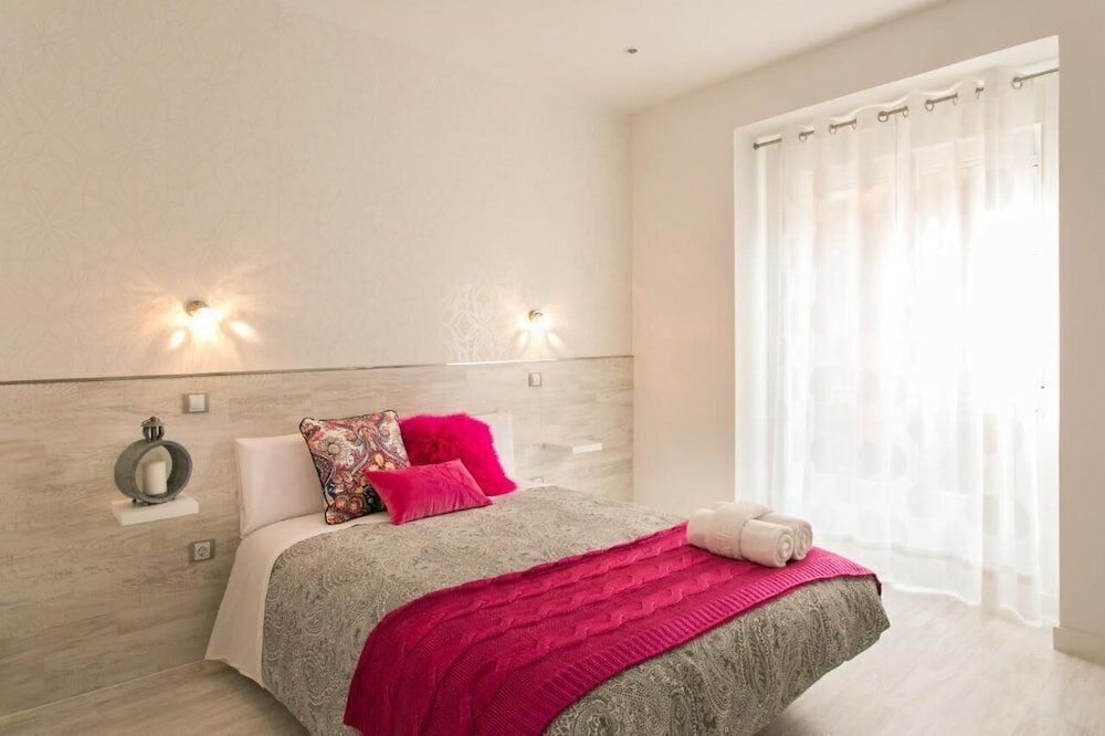 Фото Hostal Met Madrid