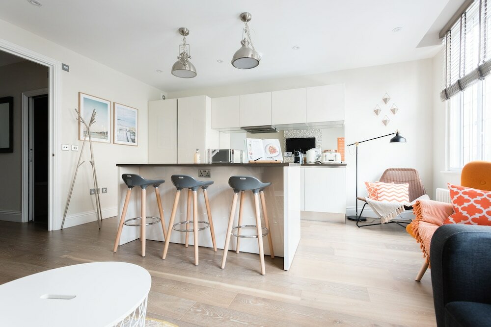 Фото The Oxford Street Studio - Modern 1bdr Apartment close to Paddington