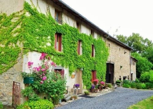 Гостиница Chambres d'Hotes L'Embellie в Амбере