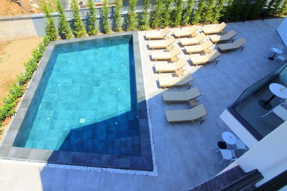 Фото Blue Eye Hotel