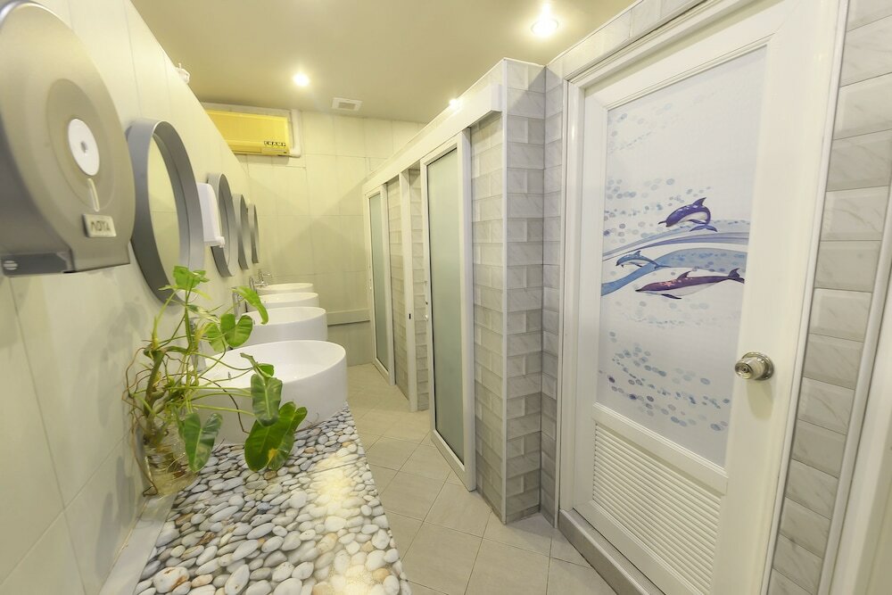 Фото Livit70's hotel & hostel