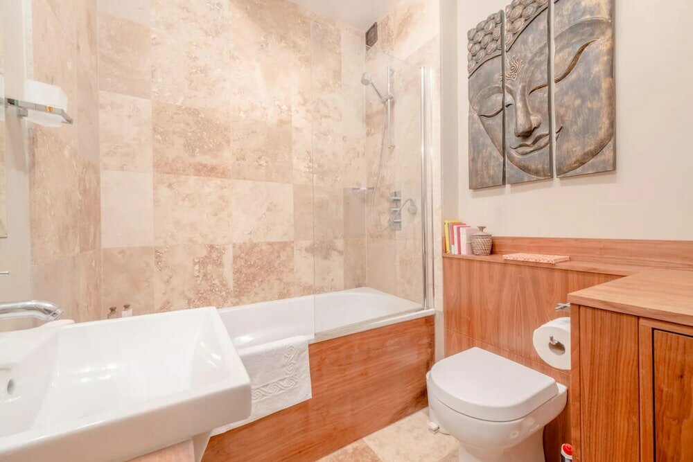 Фото Quaint and Central Studio Flat - Chelsea