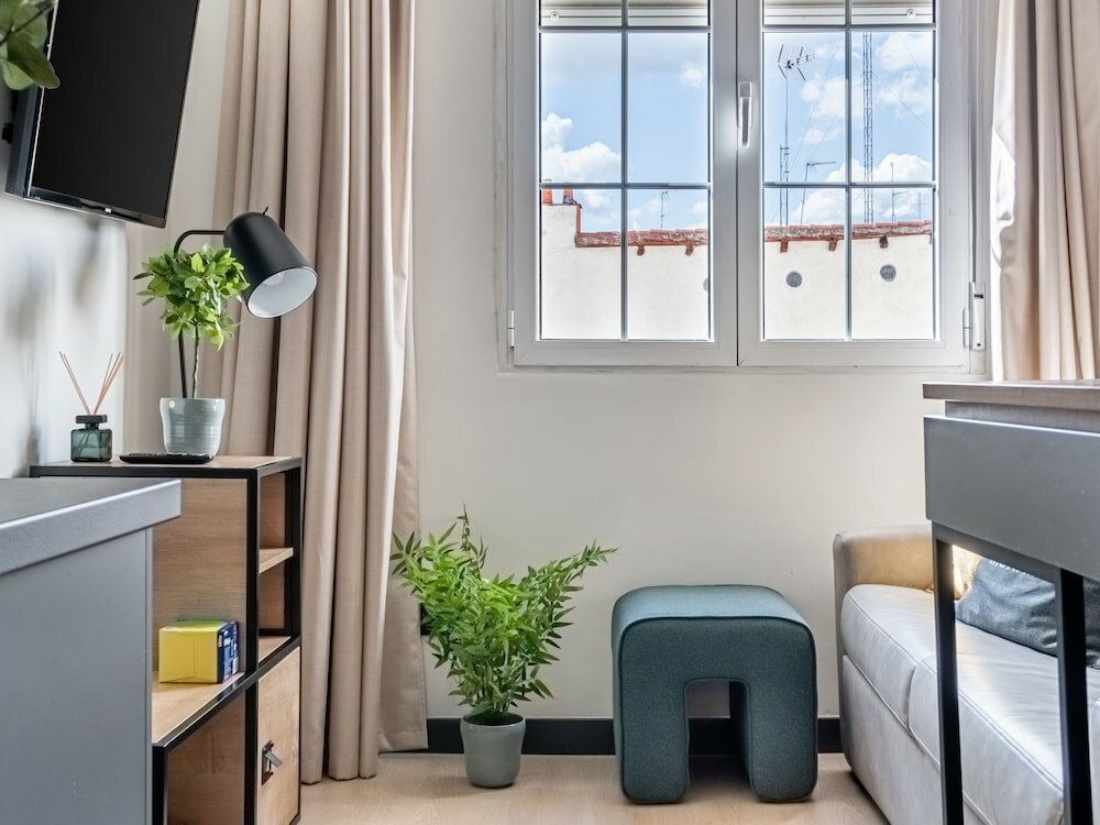 Фото Limehome Madrid Calle de la Madera