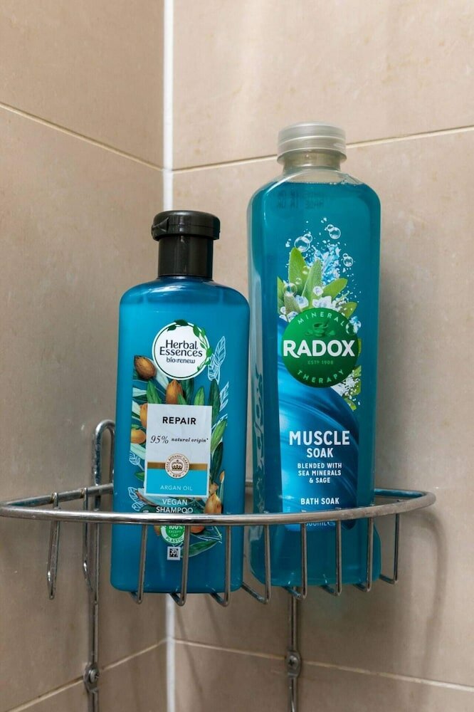 Фото Modern & Spacious 2bd Flat - Westbourne Park