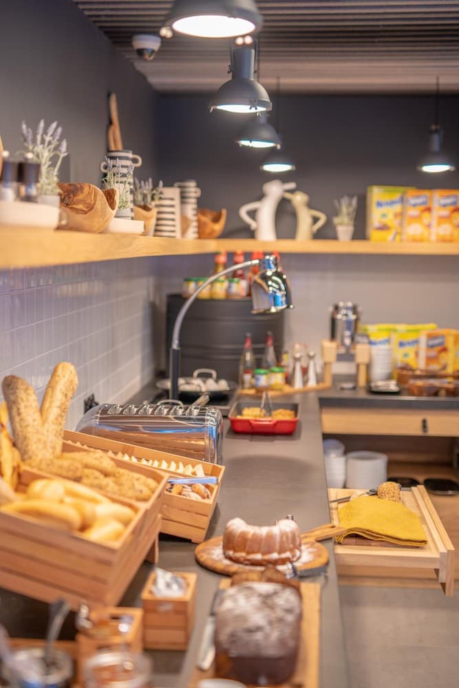 Фото Radius Hotel Tbilisi