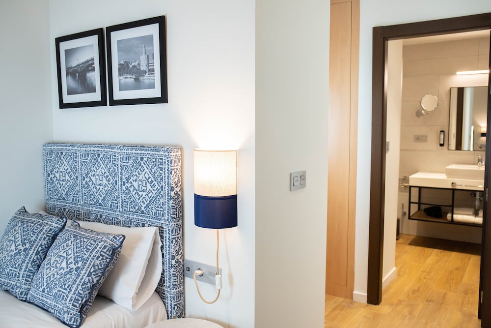 Фото NQn Aparts & Suites Sevilla