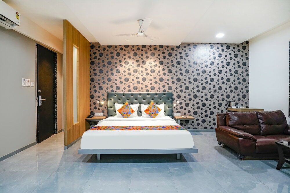 Фото Fabhotel Arc Palace