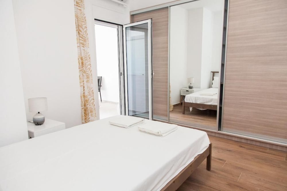 Фото Gorgeous Apartment in Athens Gtd8280-02