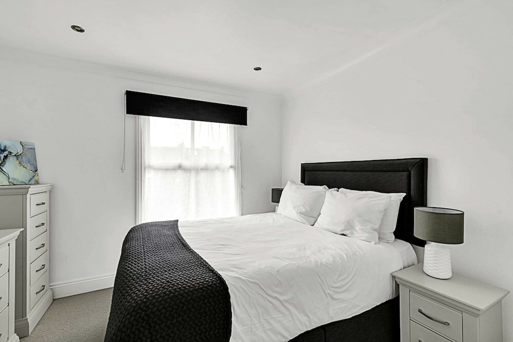 Фото Beautiful Two Bed Abode Near Chelsea