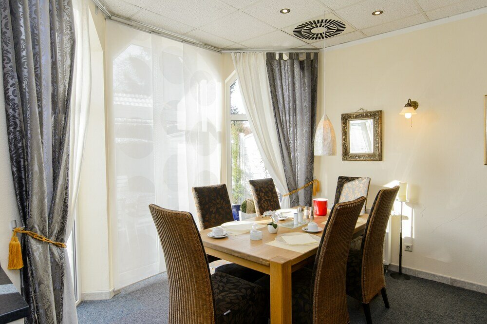 Фото Hotel Landhaus Ambiente