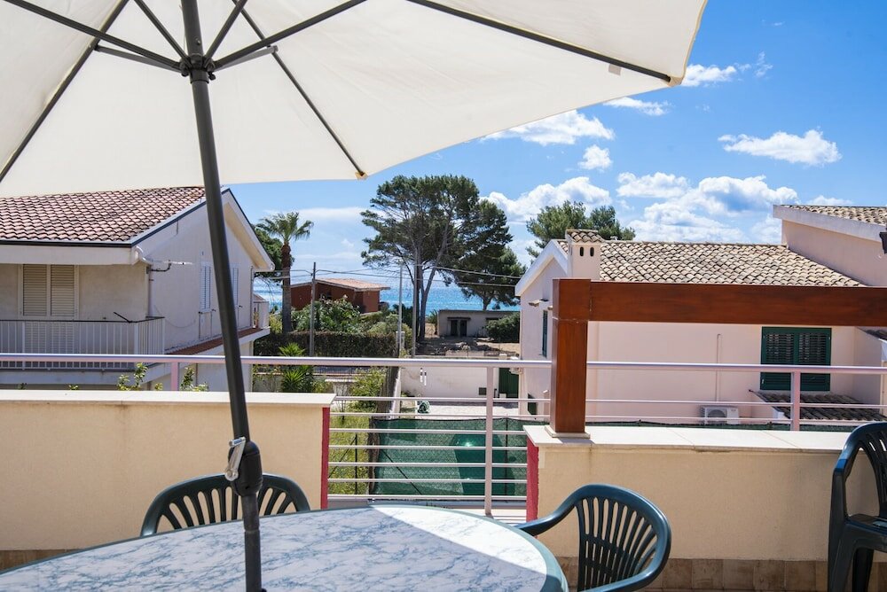 Фото Villa Tonnara 50m dal mare