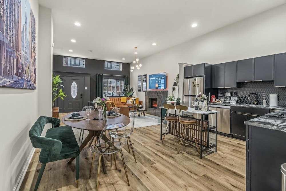 Фото Charming Historic Gem Heart of Philly 2b