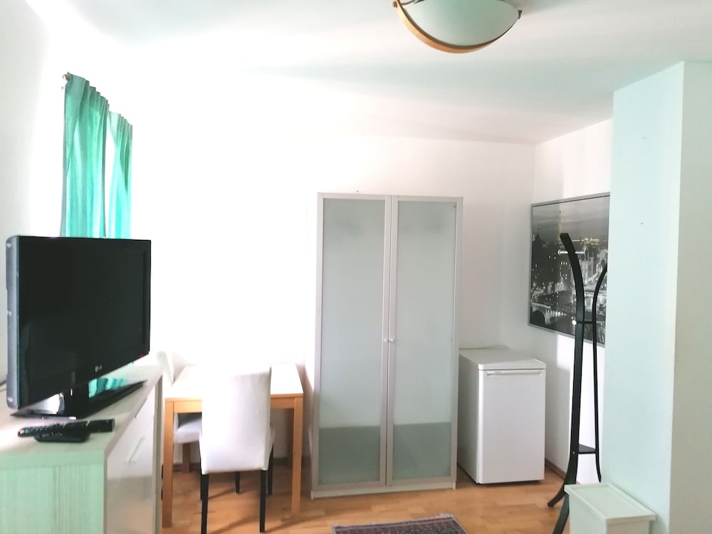 Фото Favoriten-Rooms