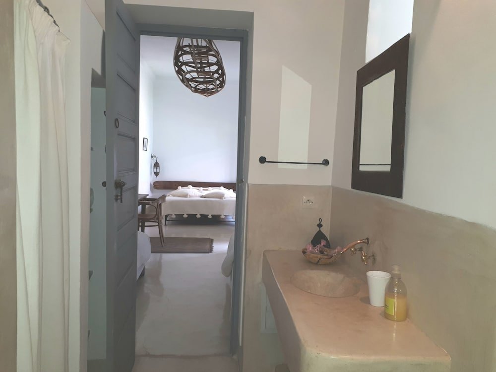 Фото Riad Tchaikana